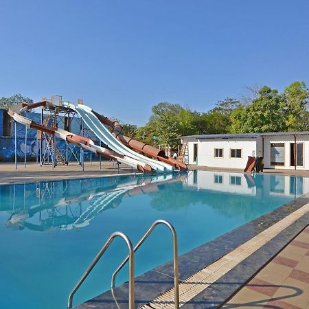 Oyo Midway Park Resort Atgaon Exterior foto