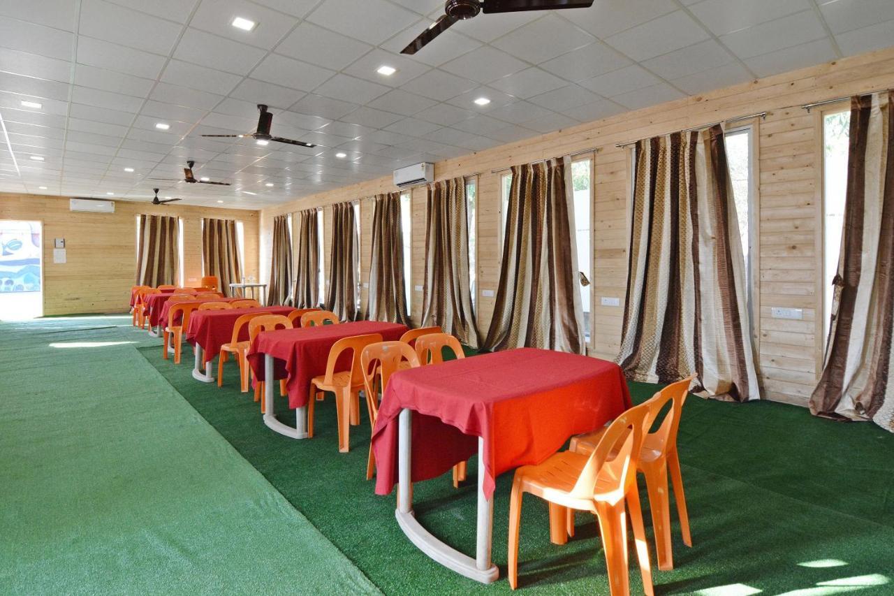 Oyo Midway Park Resort Atgaon Exterior foto